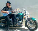 rick w dobro harley.jpg (151869 bytes)